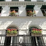 호텔 Relais Du Silence Des Tuileries 4*