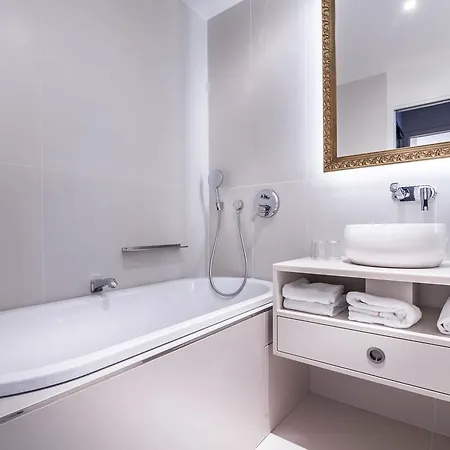 Relais Du Silence Des Tuileries 호텔 4*