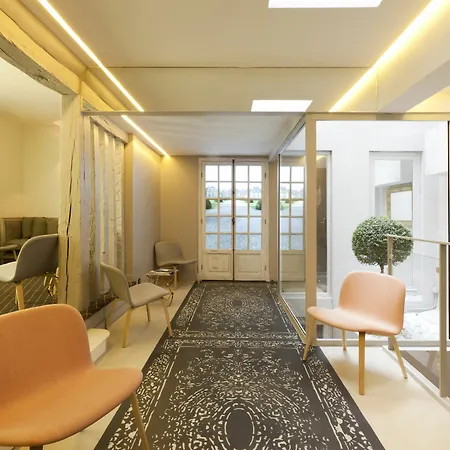 Relais Du Silence Des Tuileries 4*