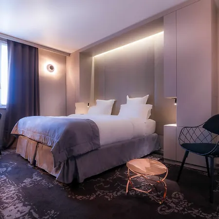 호텔 Relais Du Silence Des Tuileries 4*