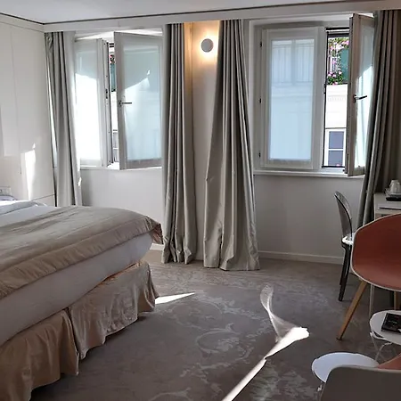 호텔 Relais Du Silence Des Tuileries 4*