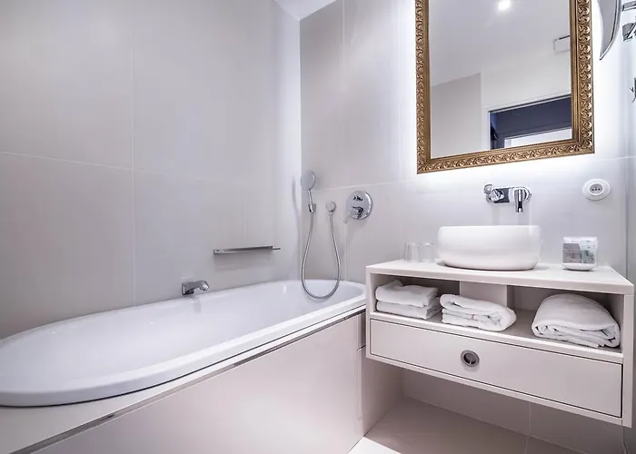 Relais Du Silence Des Tuileries 호텔 4*