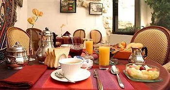 Relais Du Silence Des Tuileries 4*