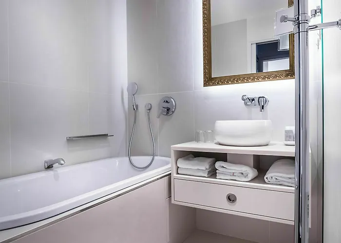 Relais Du Silence Des Tuileries Hotel París