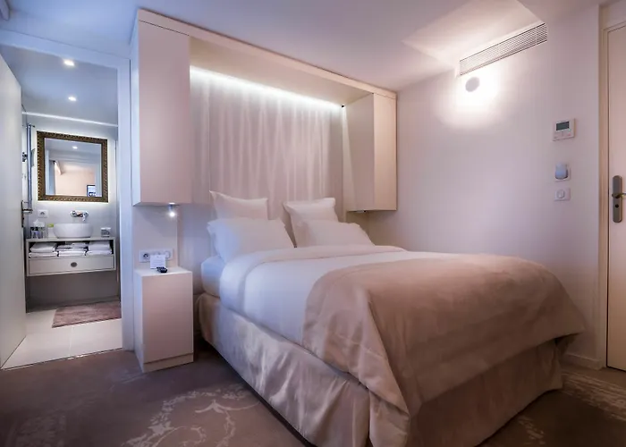 Relais Du Silence Des Tuileries 4*