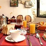 Relais Du Silence Des Tuileries 4*