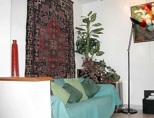 Relais Du Silence Des Tuileries